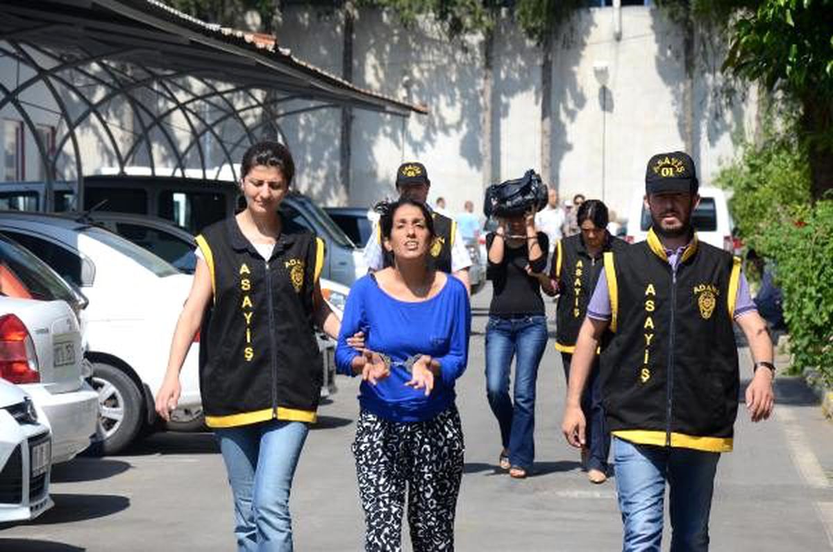 Halasını Bacağından Vurdu, \'Çıkınca Öldüreceğim\' Dedi