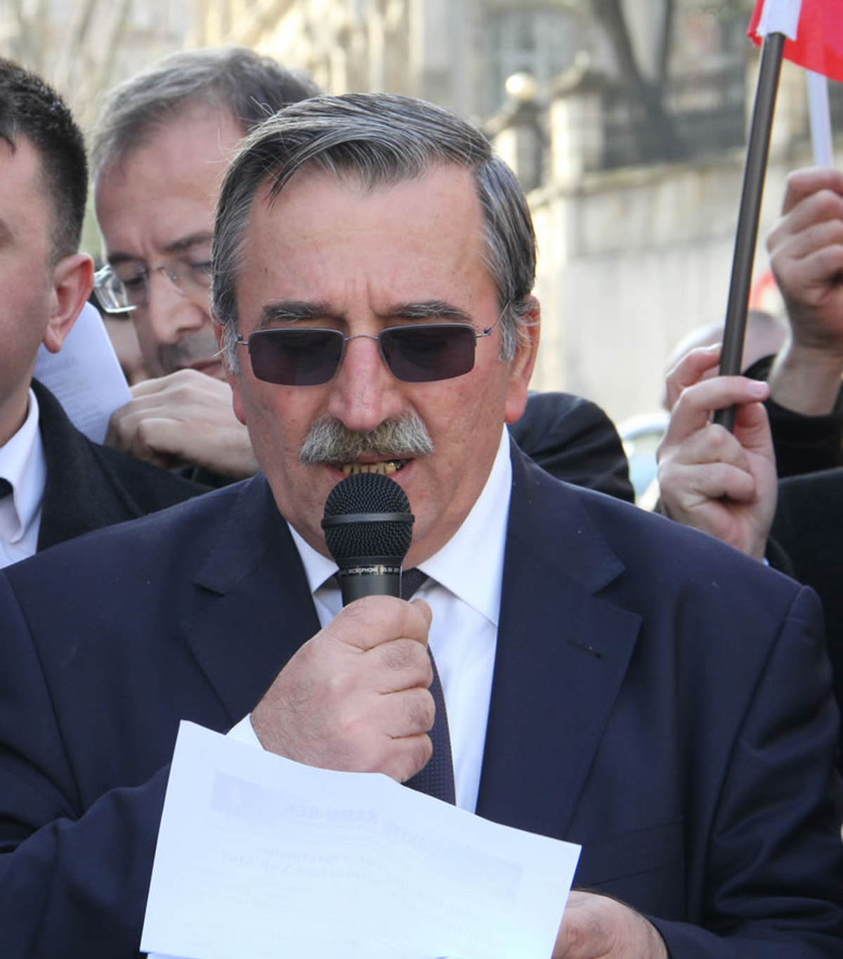 Hanefi Bostan: "Meb\'in Zulüm Yönetmeliğini Yargıya Taşıdık"
