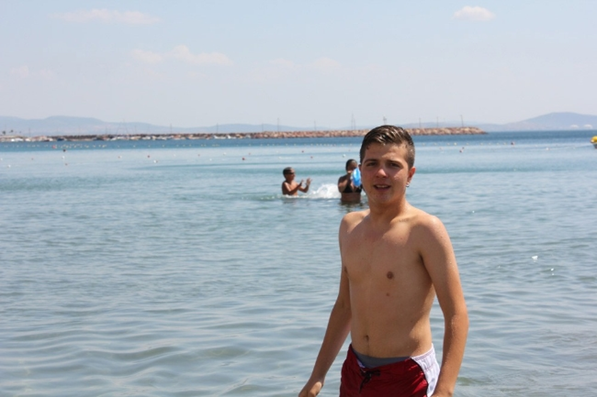 Çandarlı\'da Hava Sıcak, Su Soğuk