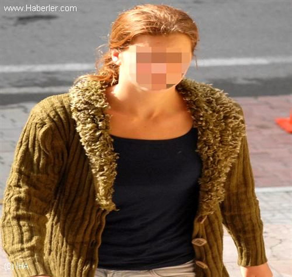 Hırsızlar, Kendilerini Yakalayan Kadına Saldırdı