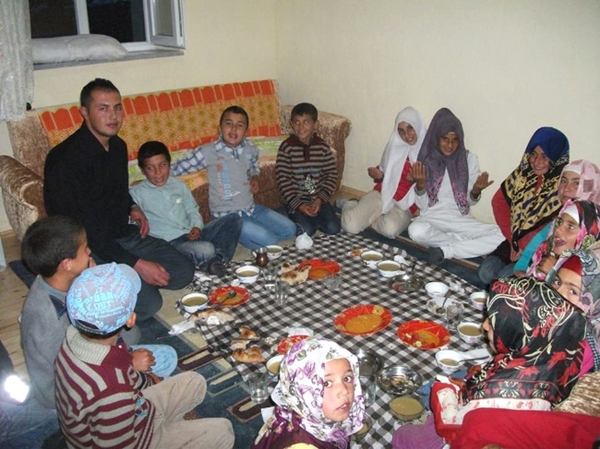 İmam-Hatipten İftar Yemeği