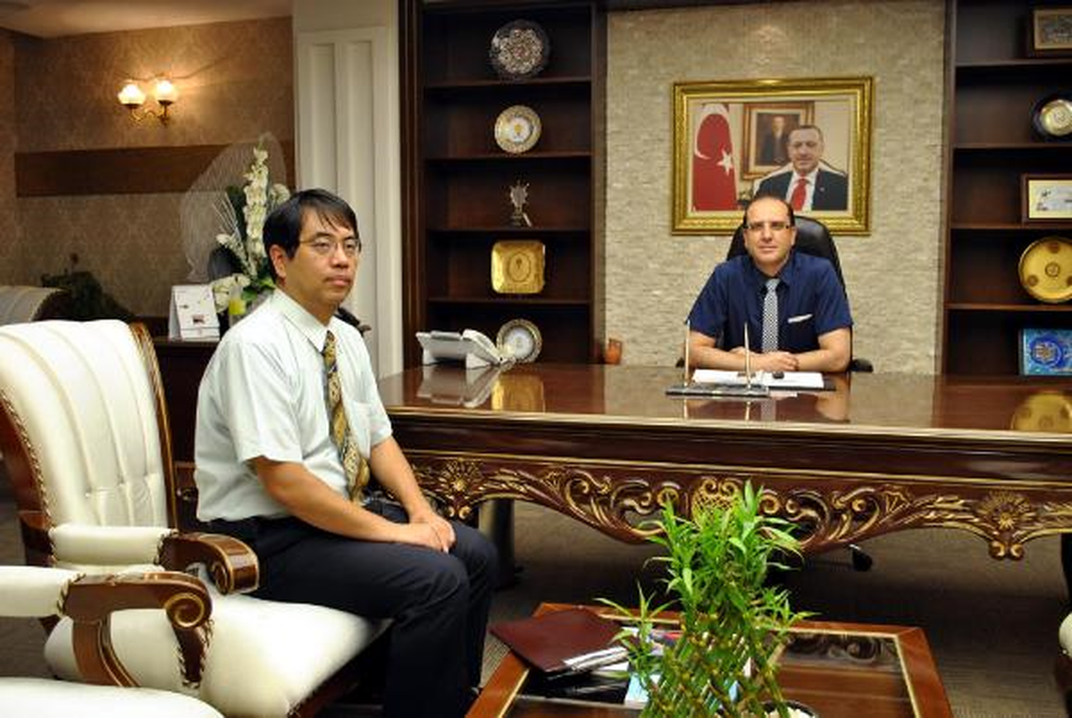 Japon Diplomattan, Kayseri AK Parti\'ye Ziyaret