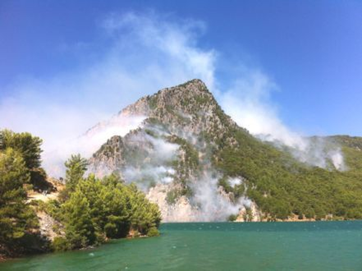 Manavgat\'ta Orman Yangını