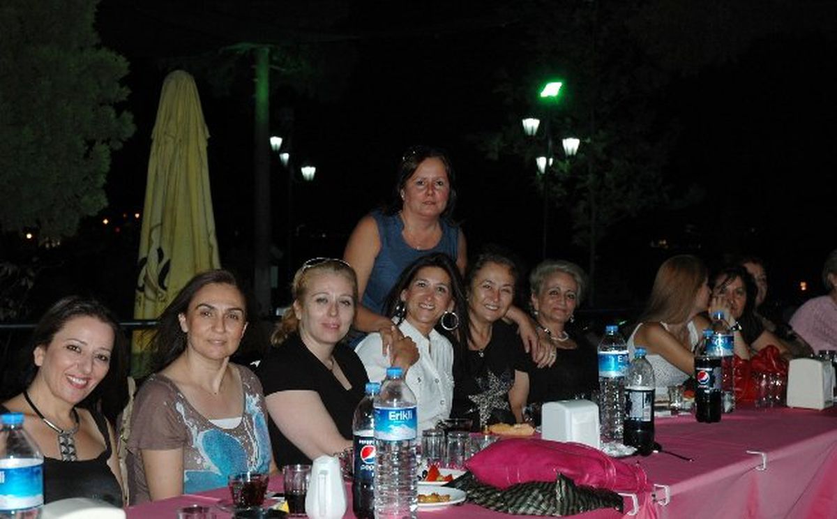 MHP\'li Asenalar İftarda Buluştu