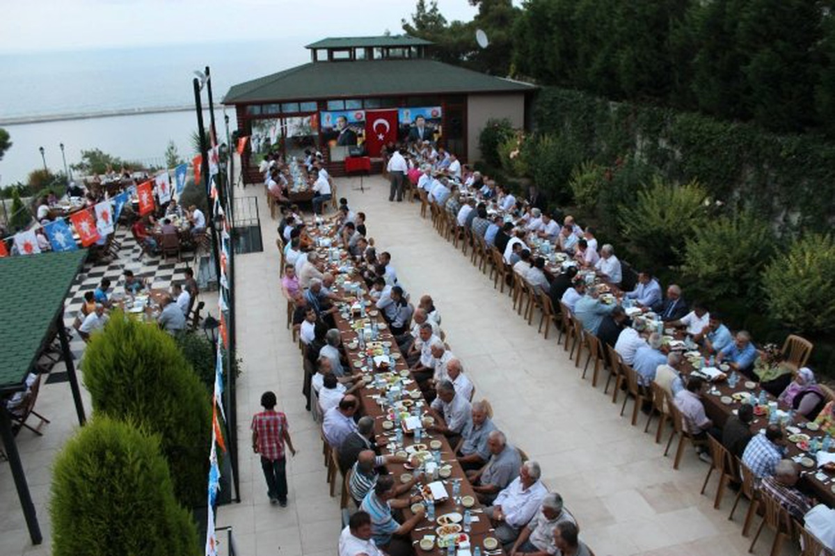 Milletvekili Tunç Amasra İlçe Teşkilatının İftarına Katıldı
