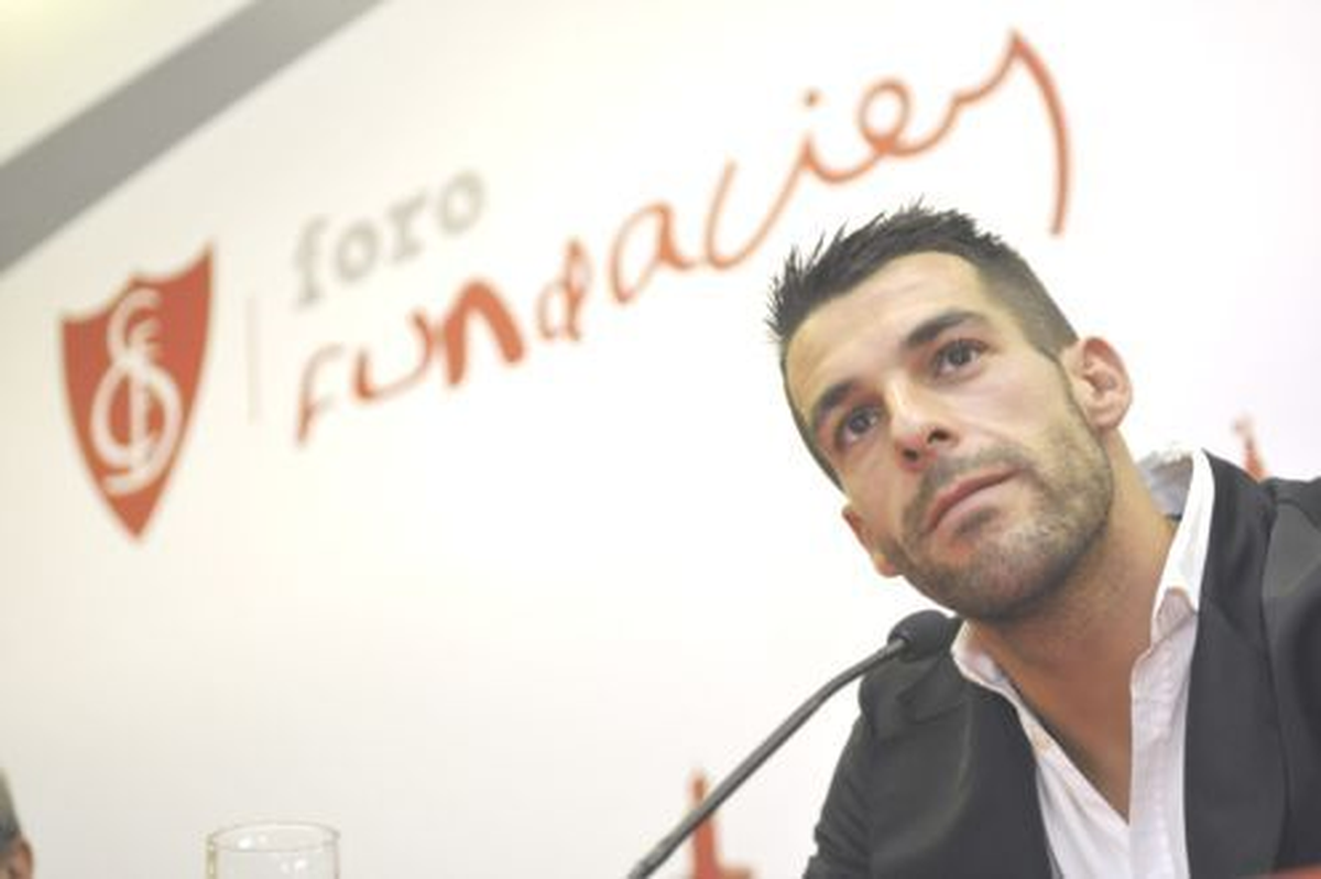 Negredo Resmen Manchester City\'de