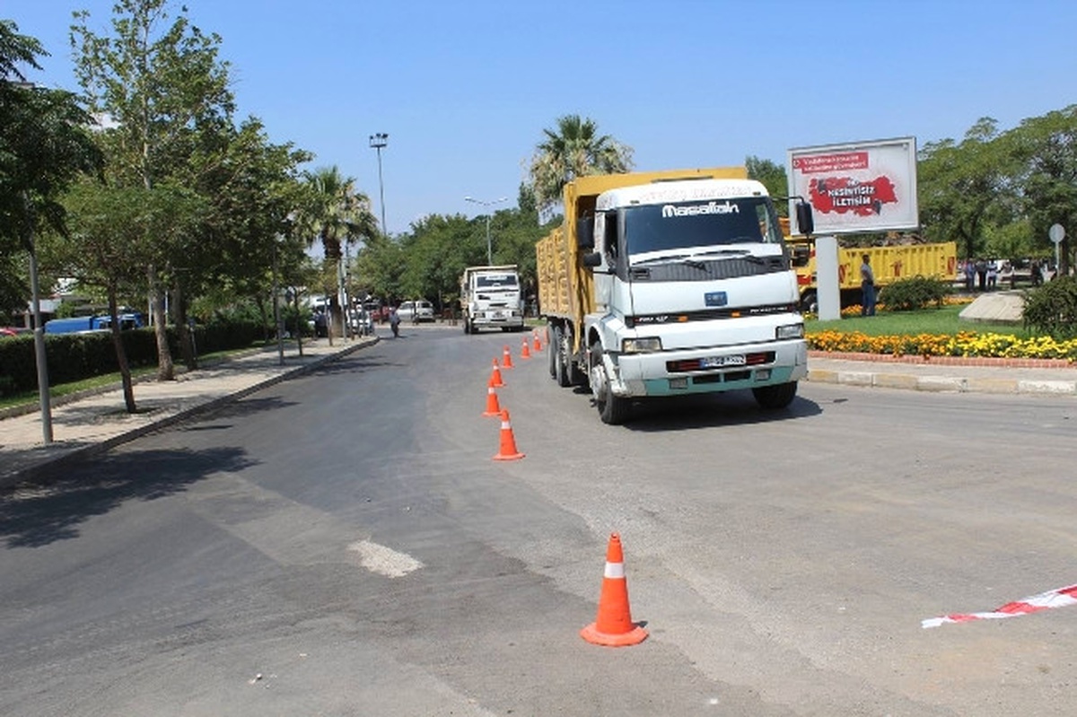 Salihli Keskiner Kavşağı\'nda Çalışma Başlatıldı
