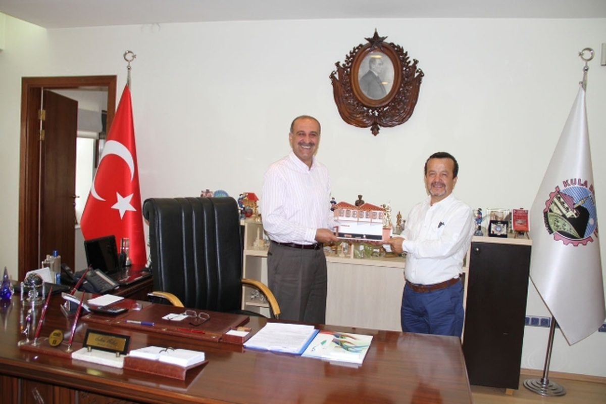 Sarıgözoğlu, Kula\'da Bir Evi Restore Ettirecek
