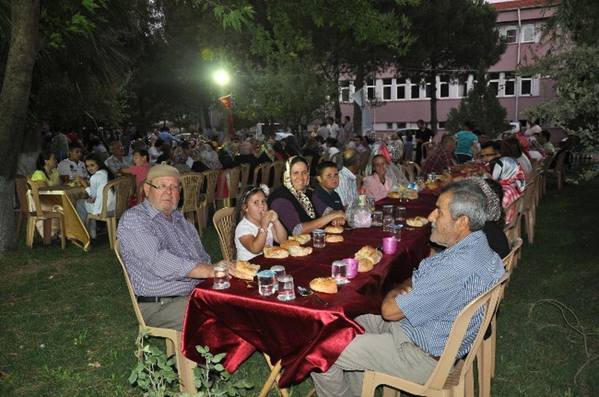 Soma Devlet Hastanesi\'nden İlk İftar