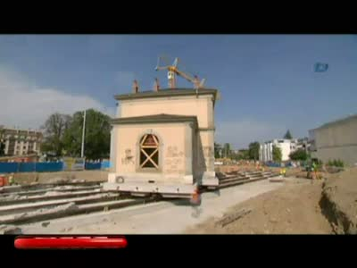 Tarihi Tren İstasyonunu Böyle Taşıdılar