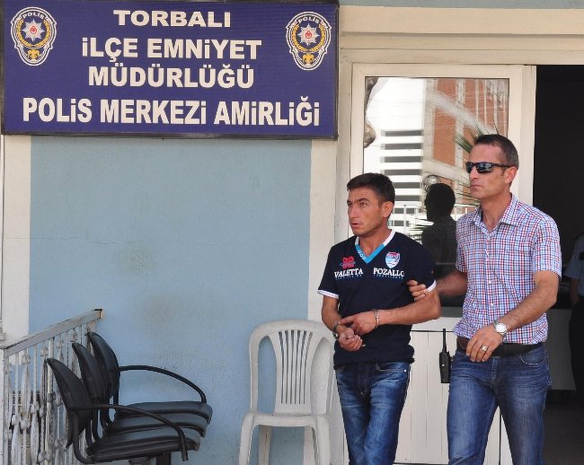 Torbalı\'da Akü Hırsızları Yakayı Ele Verdi