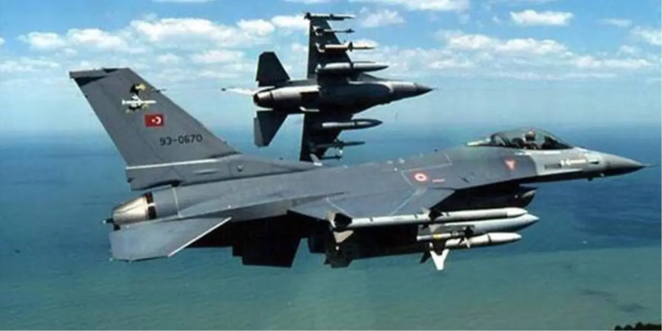 Türk Jetleri Suriye Sınırında Keşif Uçuşu Yaptı