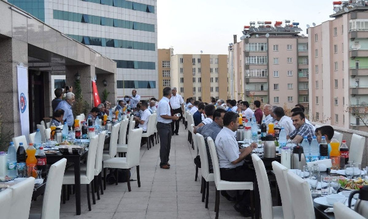 Türk Ulaşım-Sen, İftar Yemeği Düzenledi