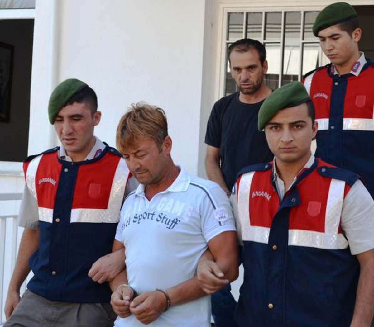 \'Utanç Soruşturması\' Zanlıları Tutuklandı