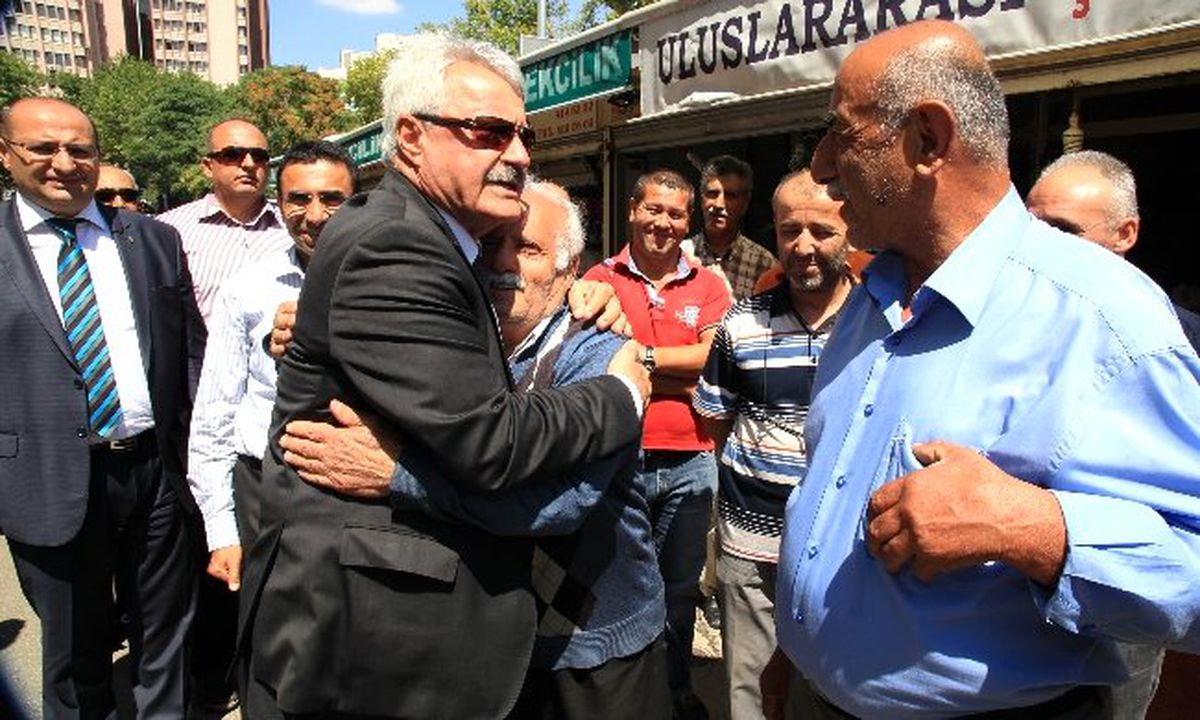 Başkan Tanık\'tan Esnaf ve Tüketiciye Destek