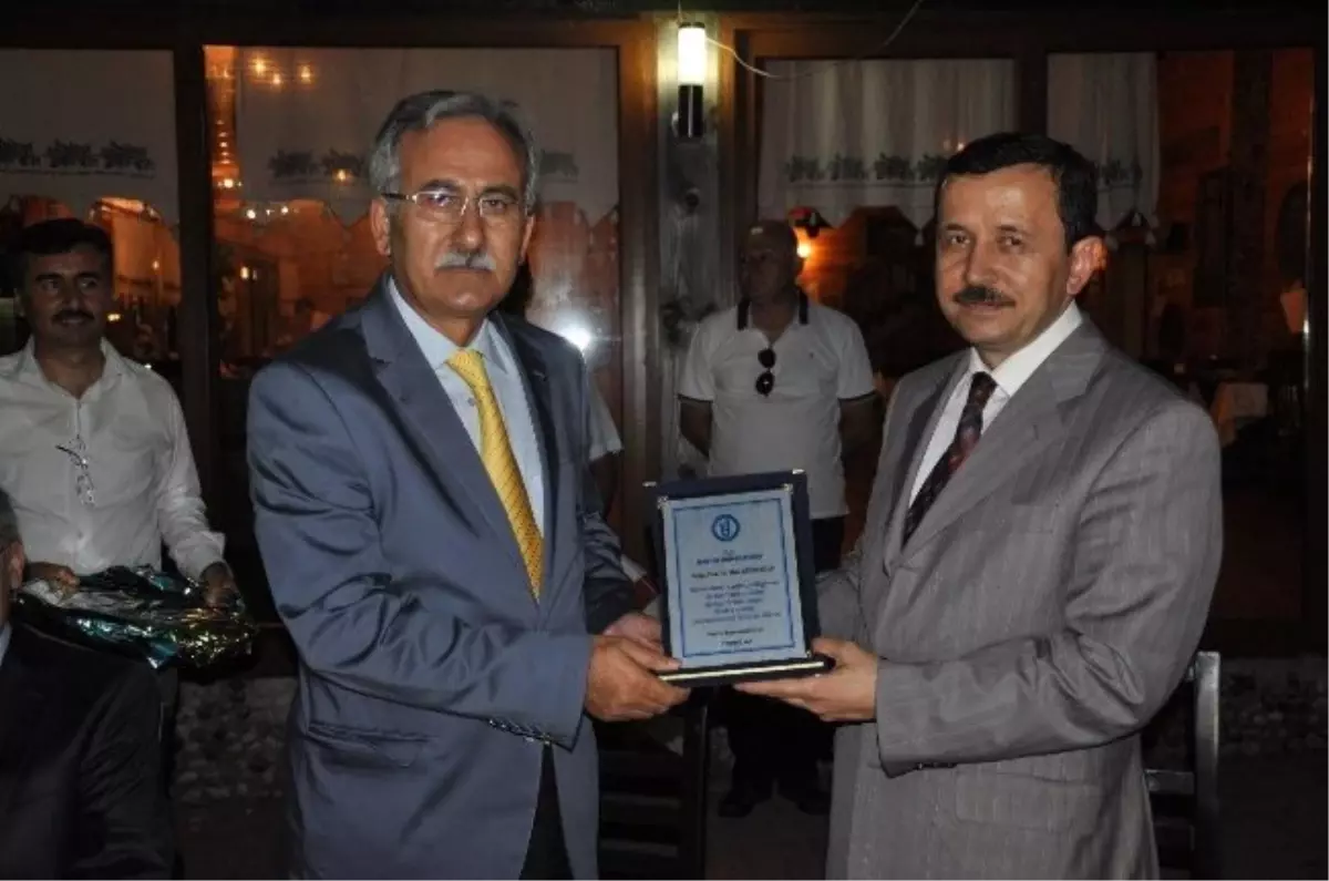 Bü Rektör Yardımcısı Gündoğan Veda Etti