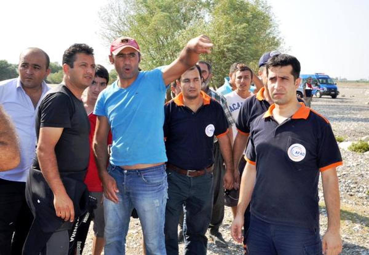 Ceyhan Nehri\'nde Boğuldu