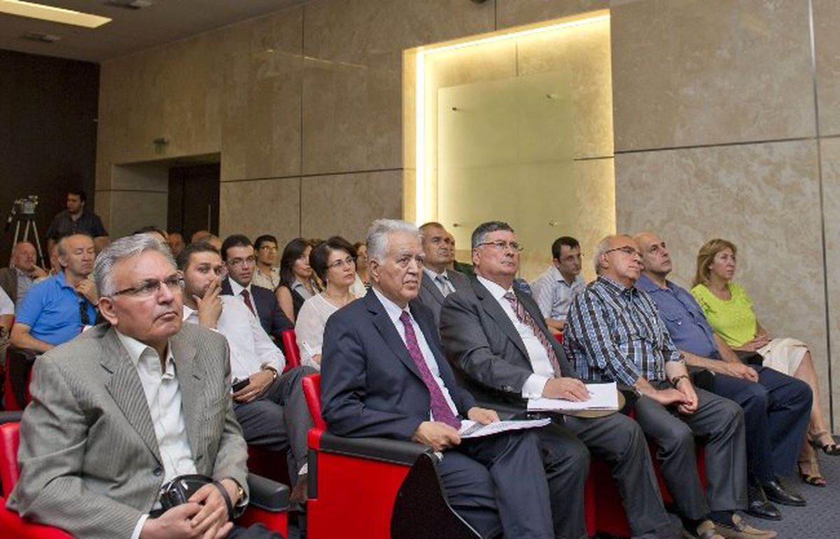 CHP Genel Başkan Yardımcısı Faruk Loğoğlu\'dan \'Pyd\' Uyarısı
