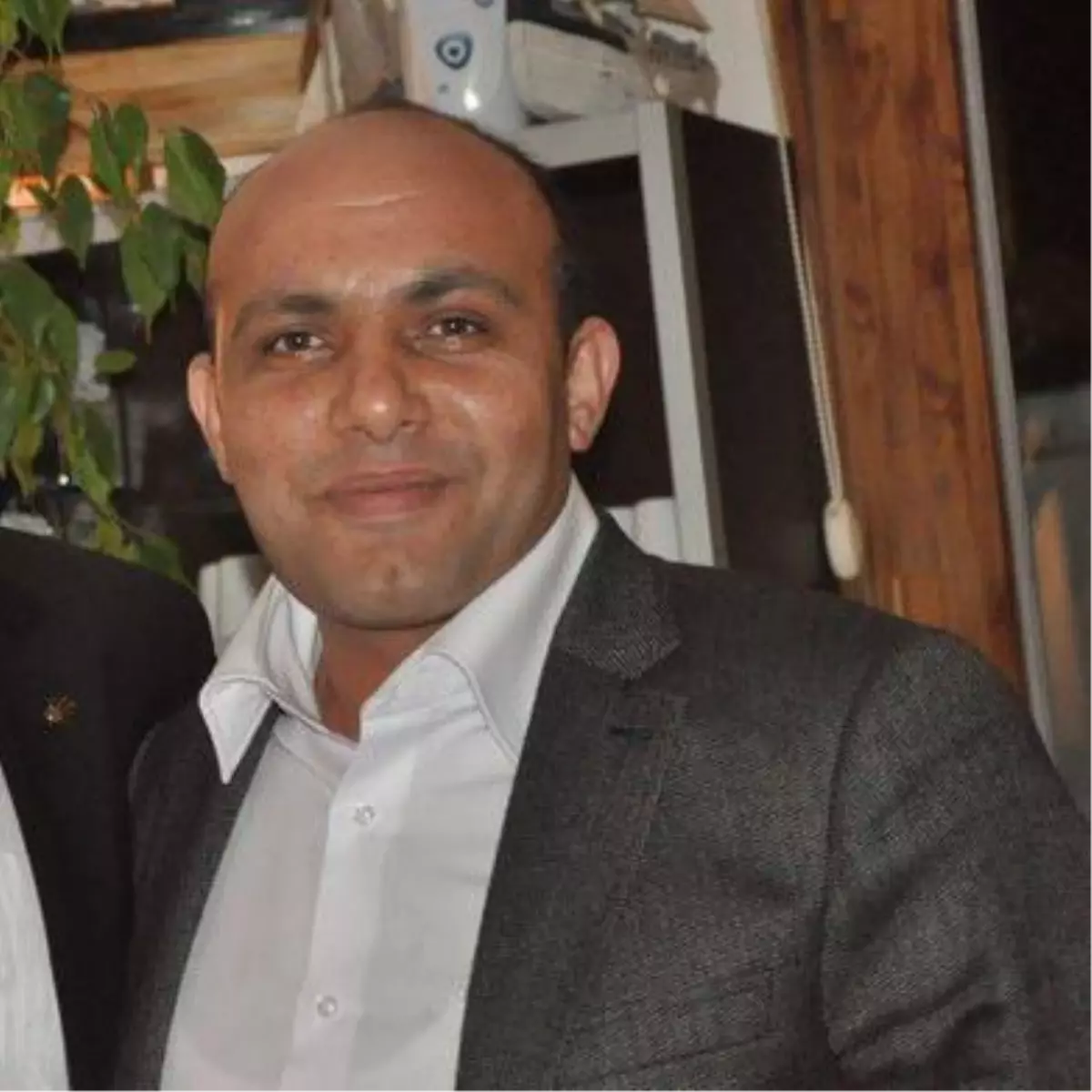 CHP Kuşadası İlçe Başkanlığında Görev Değişimi