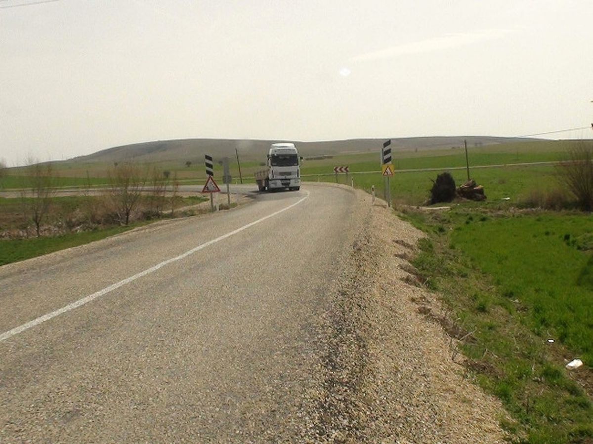 Dar Köprü Kazalara Davetiye Çıkarıyor