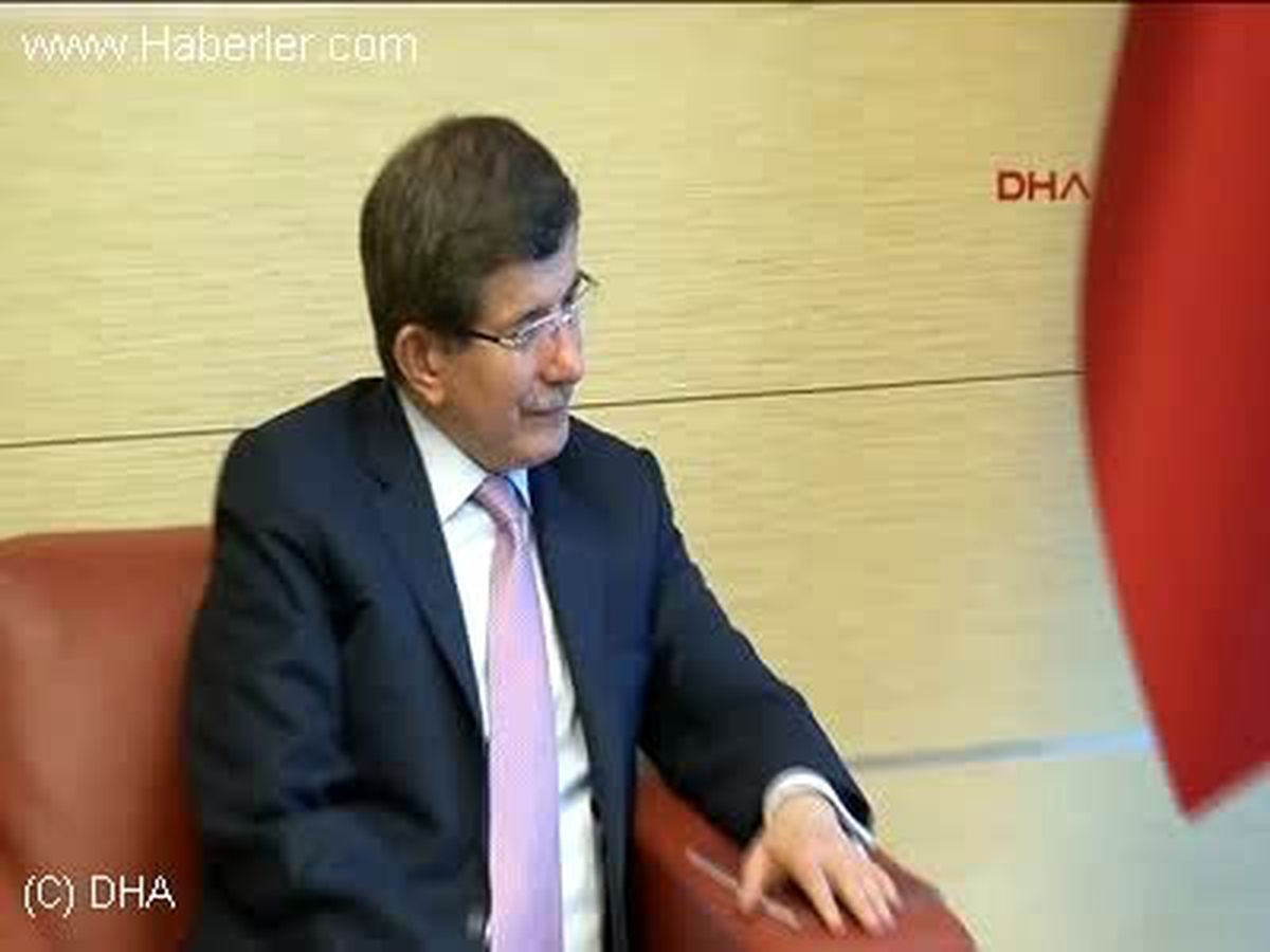 Davutoğlu, Süryani Cemaati Temsilcilerini Kabul Etti
