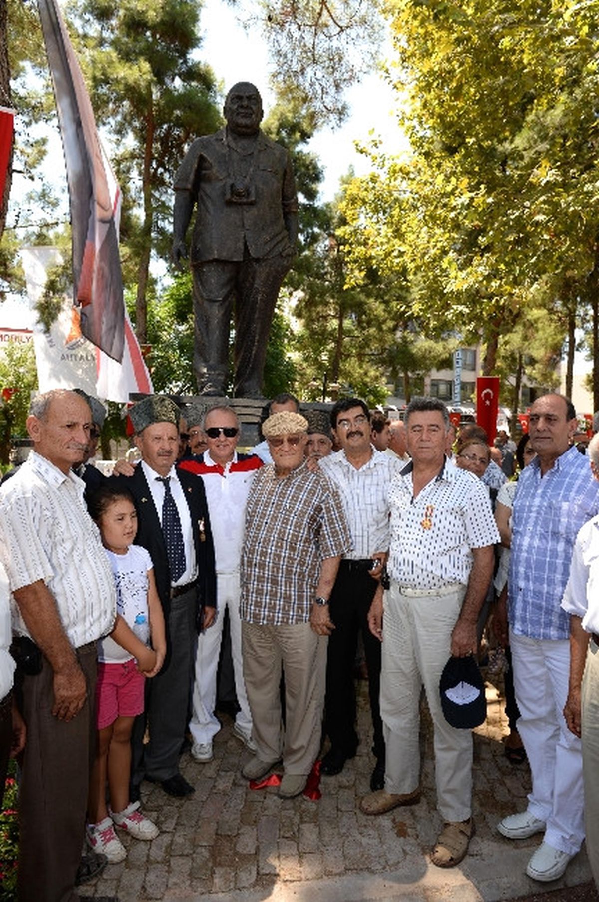 Denktaş Heykeli ve Parkı Son Vasiyetiyle Açıldı