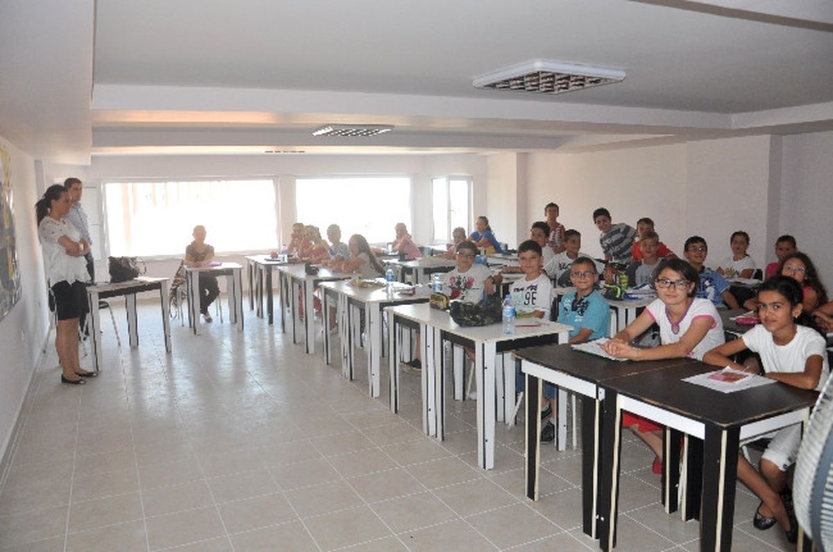 İngilizce Kursları Tüm Hızıyla Devam Ediyor