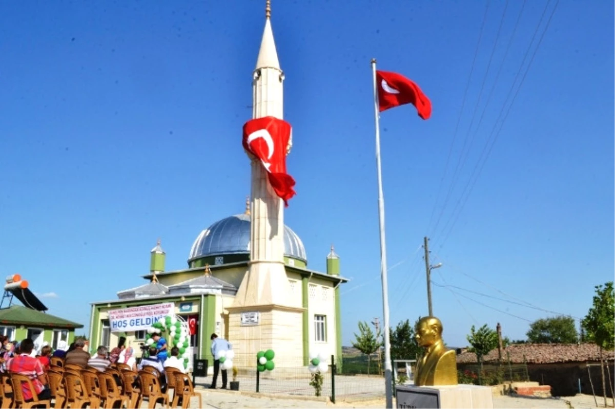 Keşan Yeşilköy Camii, Bakan Müezzinoğlu\'nun da Katıldığı Törenle İbadete Açıldı