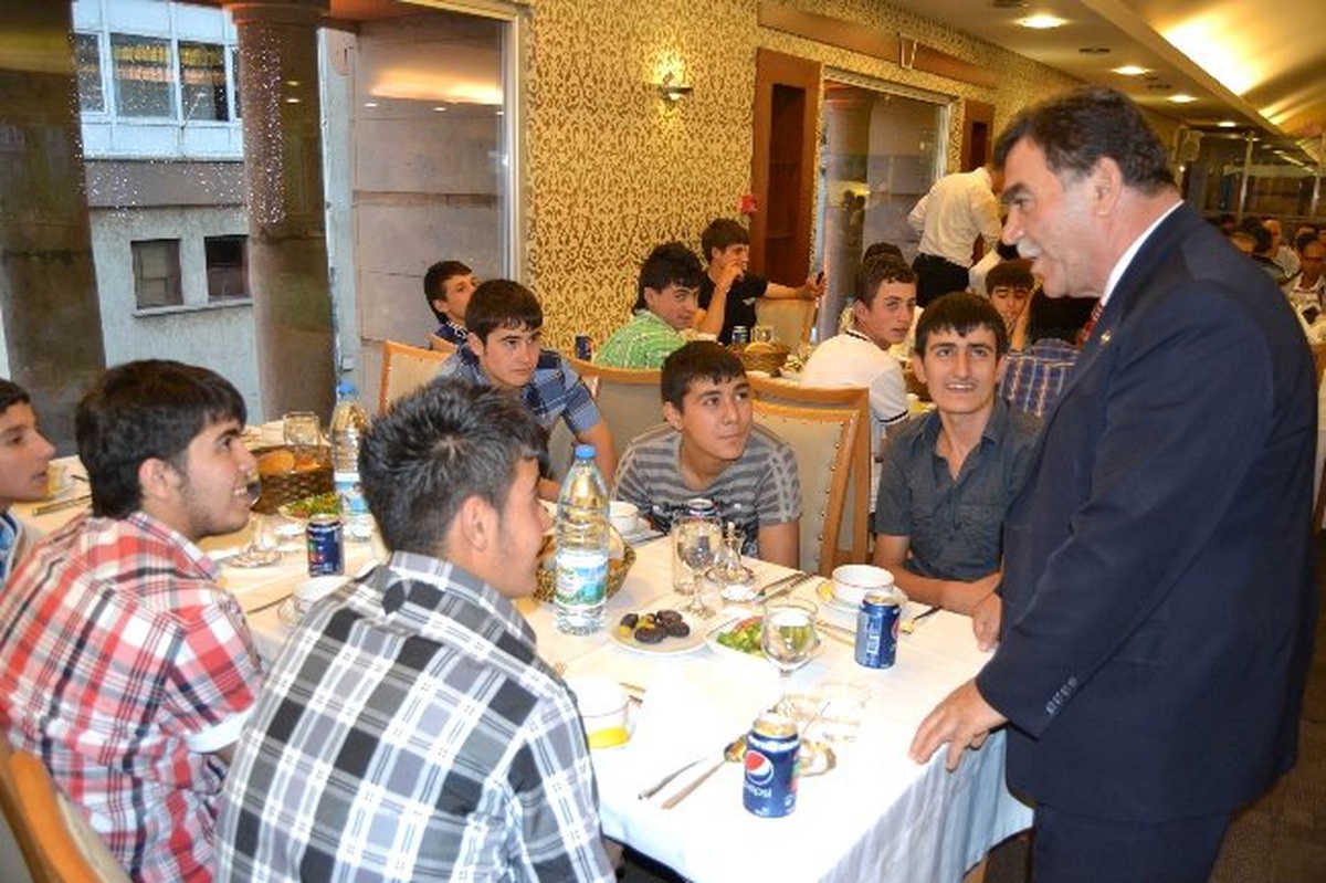 Kesob Çıraklık Eğitim Öğrencilerine ve Oda Başkanlarına İftar Yemeği Verdi