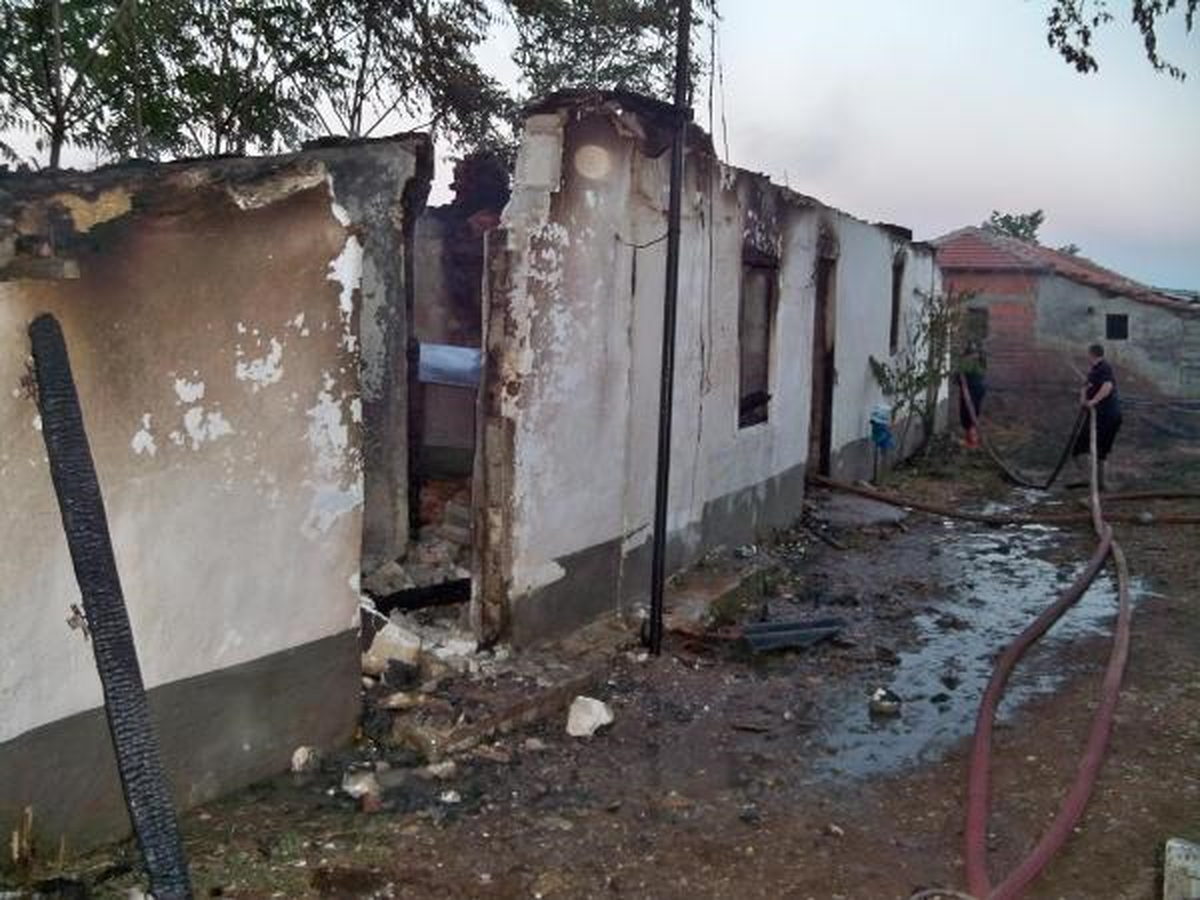 Kısa Devre Yapan Jeneratör Evi Kül Etti