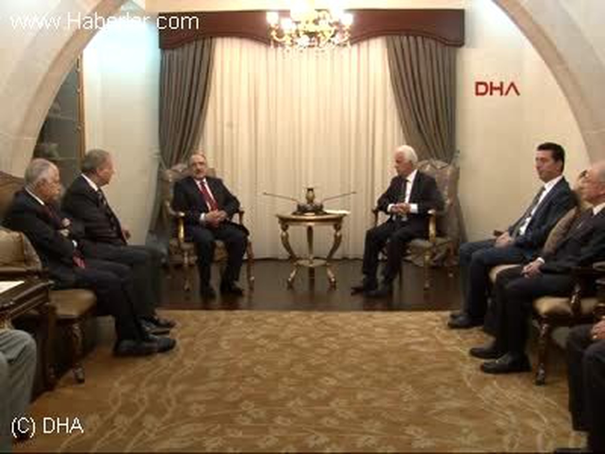 KKTC Cumhurbaşkanı Eroğlu, Beşir Atalay\'ı Kabul Etti