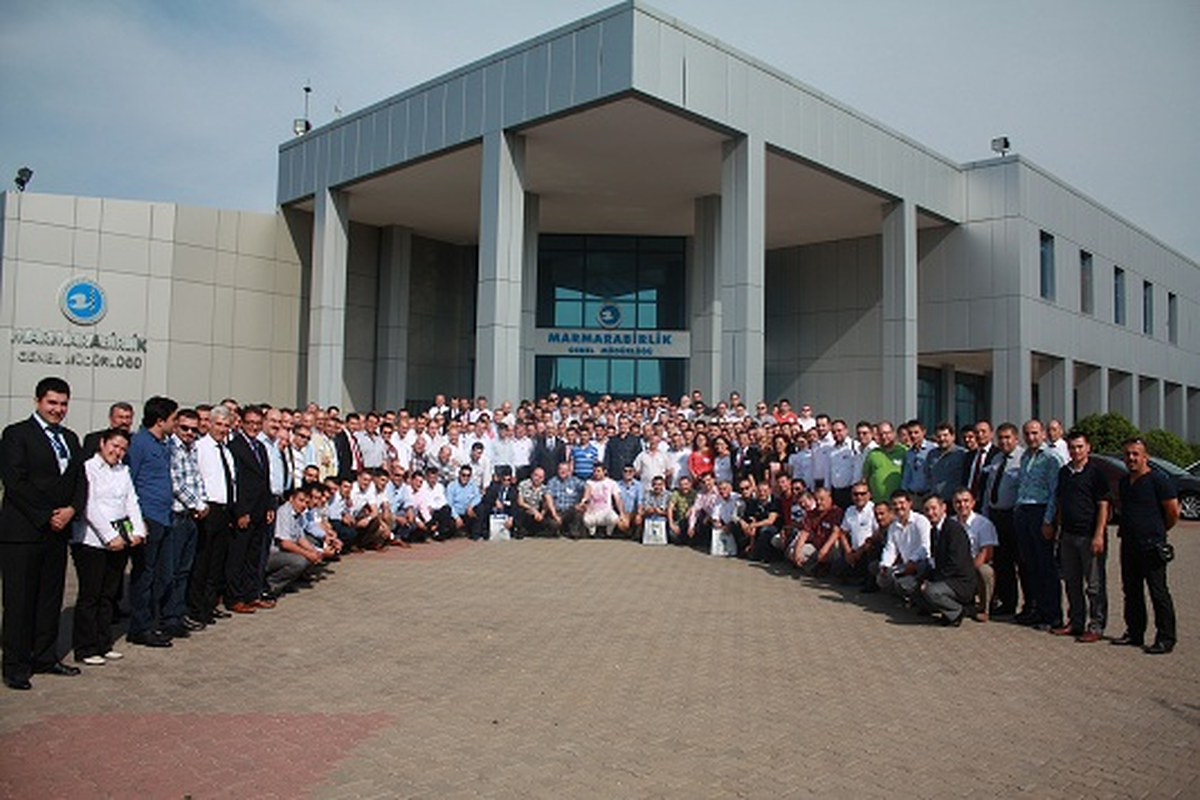 Marmarabirlik\'in Satışlarını Artıracak Dev Ekip Bursa\'da Toplandı