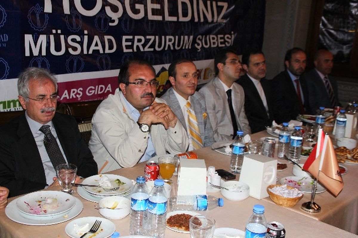 Müsiad\'tan İftar Yemeği