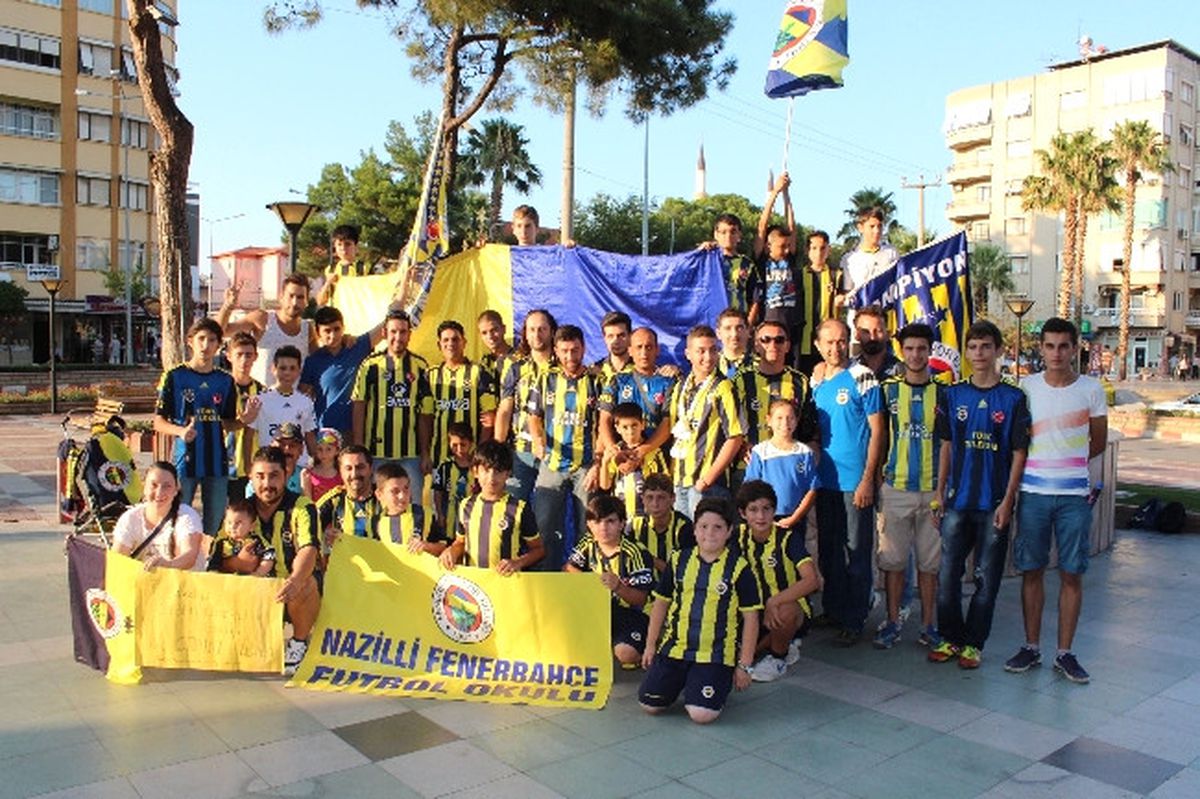 Nazilli\'de \'Dünya Fenerbahçeliler Günü" Kutlaması