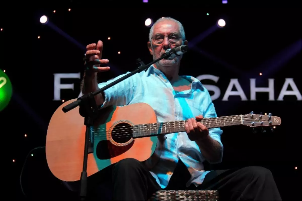 Samsun Özlemi Çekti, İlk Şarkı Sözünü Yazdı