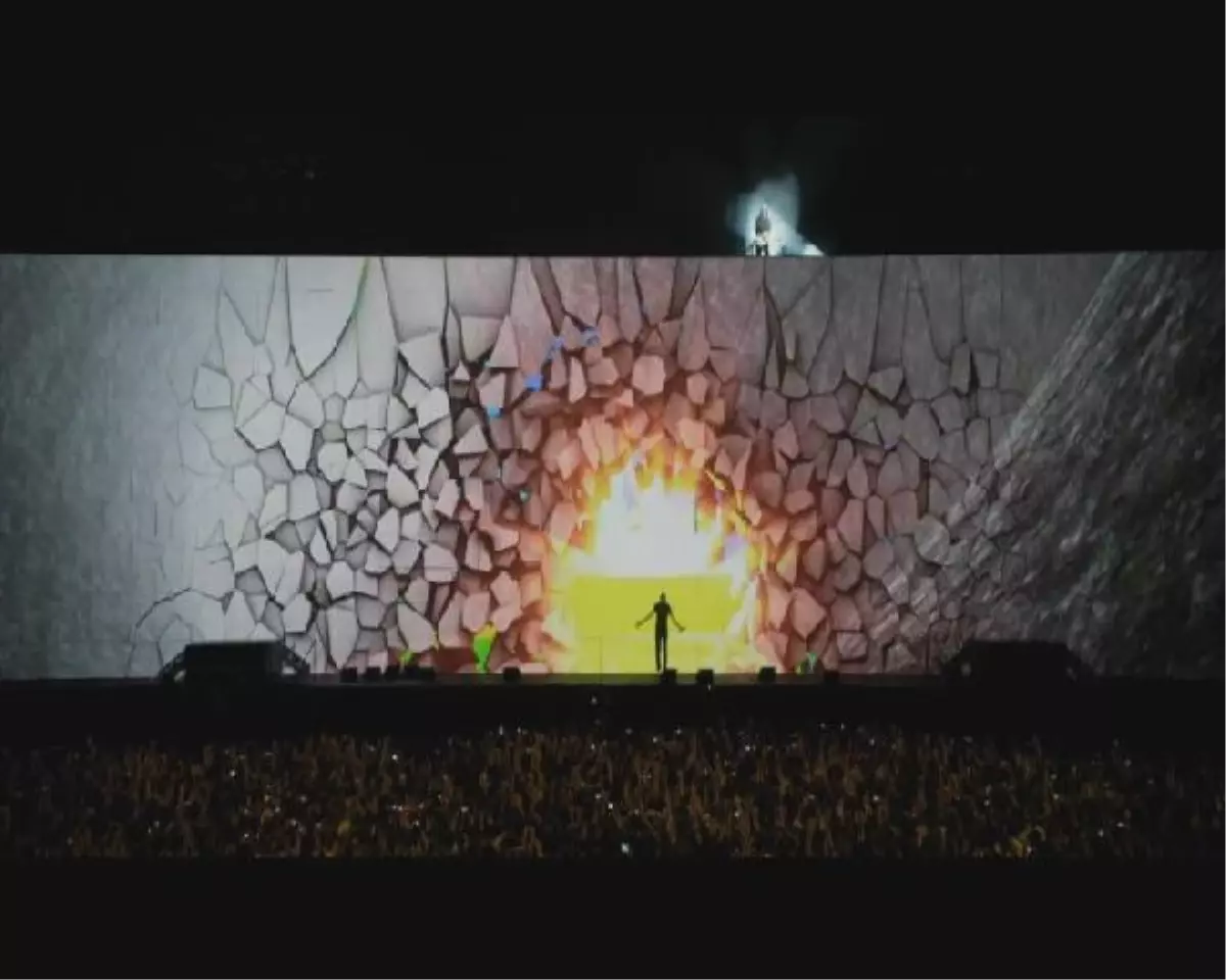'The Wall' 4 Ağustos'ta İstanbul'da