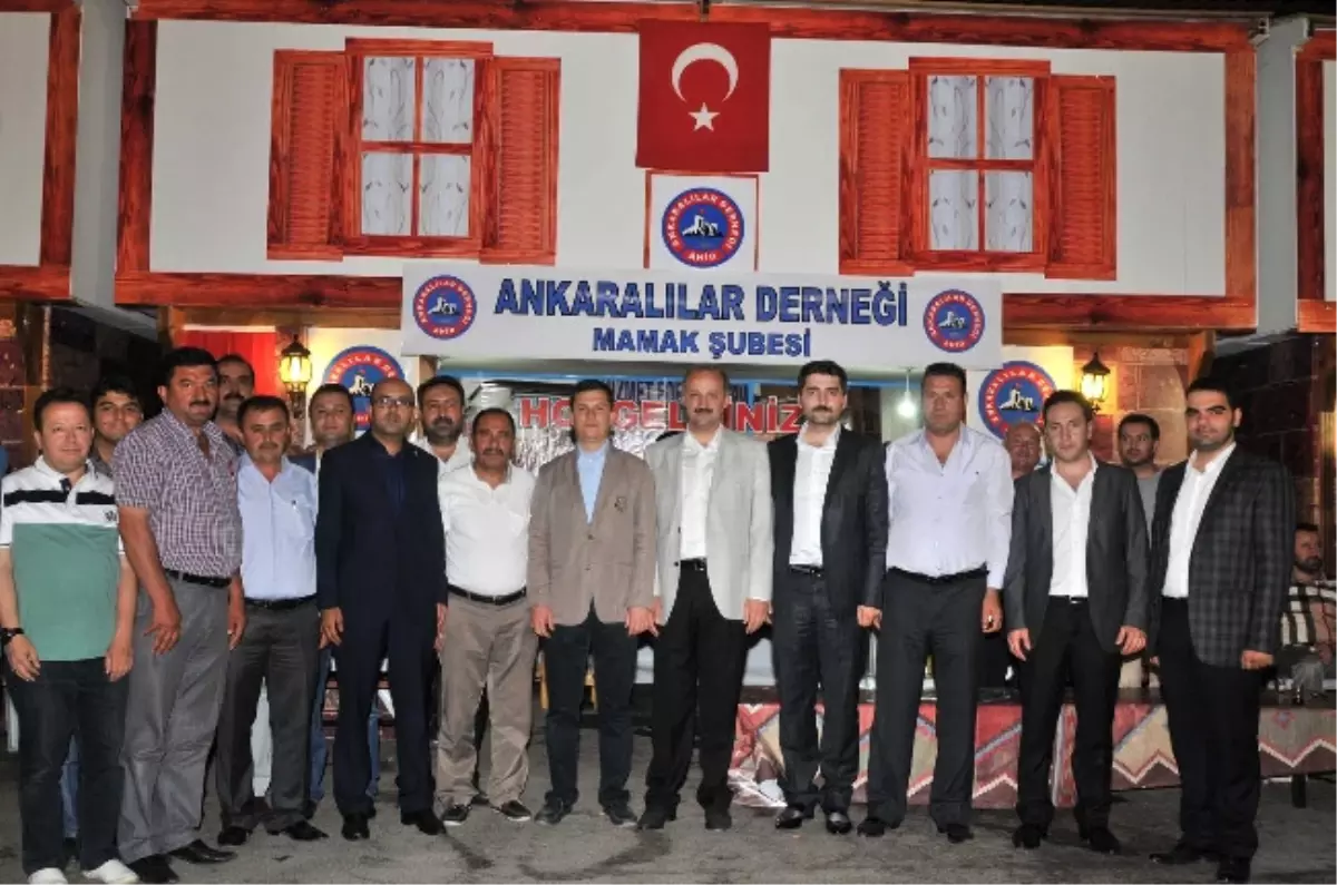 Akgül, Hergün Bir Mahallede