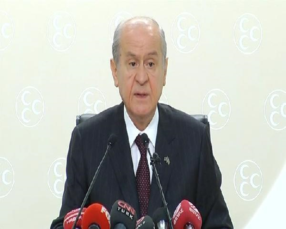 Bahçeli\'den Başbakan\'a Tencere Tava Eleştirisi
