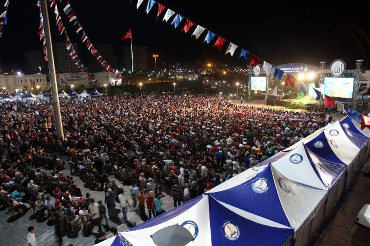 Bakan Şahin, \'Haydi Anadolu\' Şarkısını Söyledi