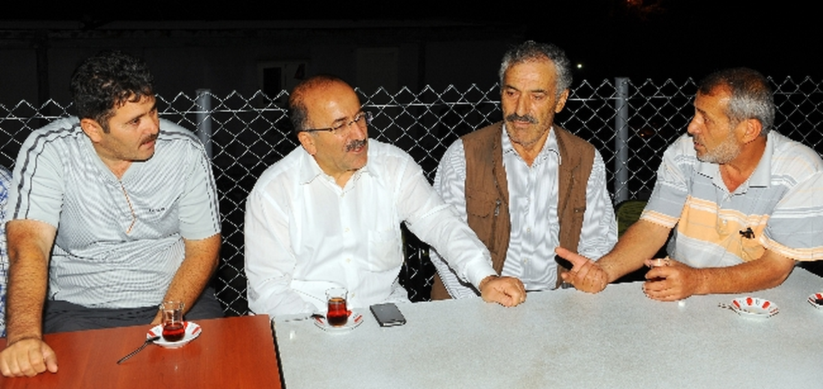Başkan Gümrükçüoğlu Üniversite Mahallesi\'nde