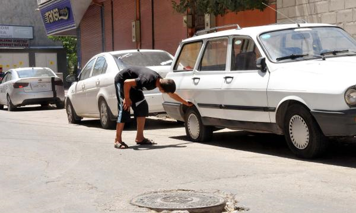 Gaziantep\'te 35 Otomobilin Lastikleri Kesildi