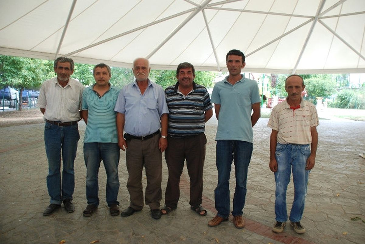 Karadenizliler Mahallesi\'nden Hizmet Teşekkürü