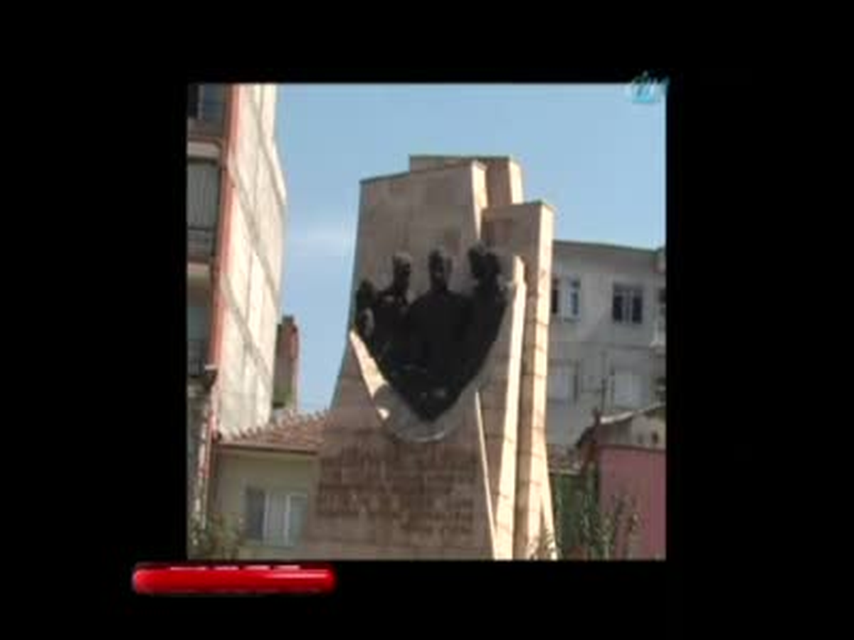 Kenan Evren\'in Memleketindeki Heykeli Kaldırıldı