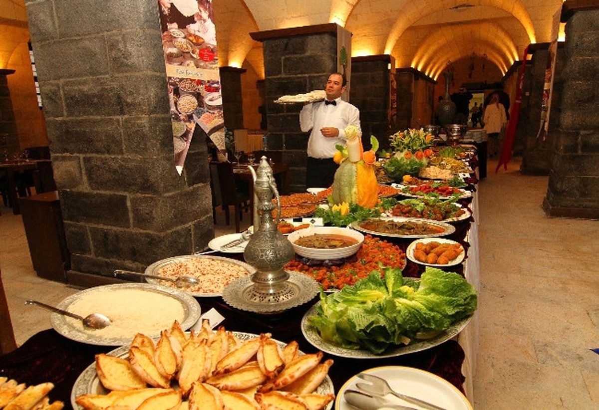 Sahan Şirehan\'da İftar