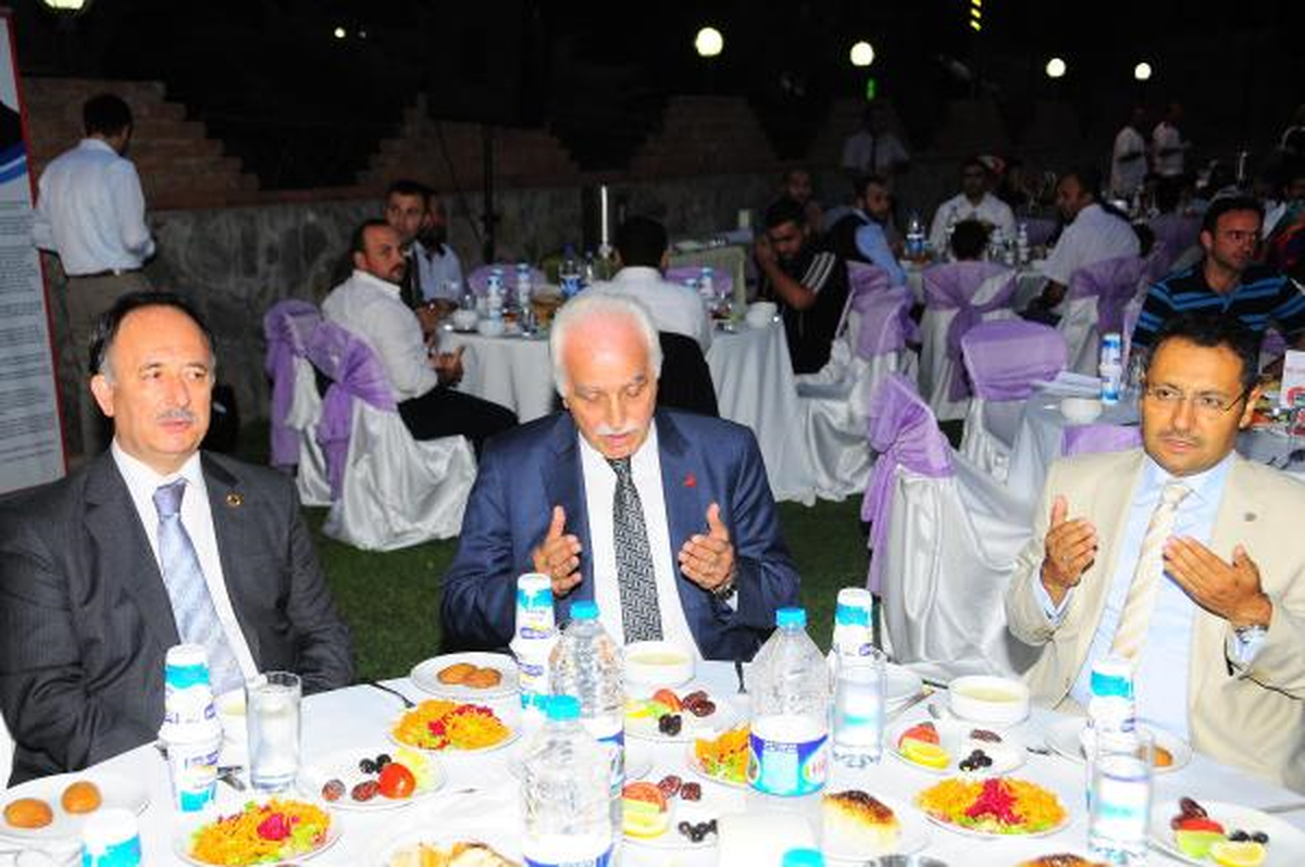 Sp Genel Başkanı Kamalak: Hedef Türkiye\'nin Parçalanması