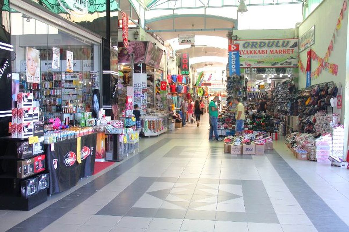 Yabancılar Esnafı Bayramın Gelmesini Dört Gözle Bekliyor