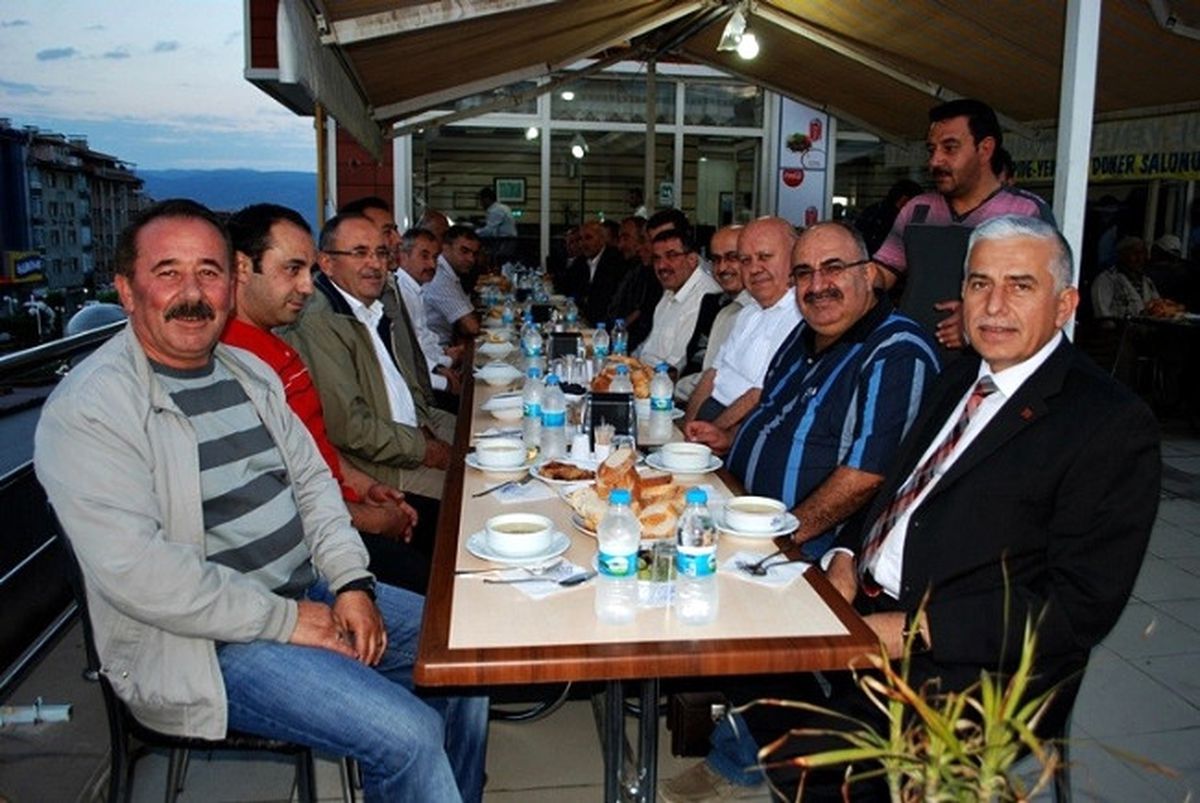 Yaylacık ve Çevre Köyleri Yardımlaşma Derneği İftar\'da Buluştu
