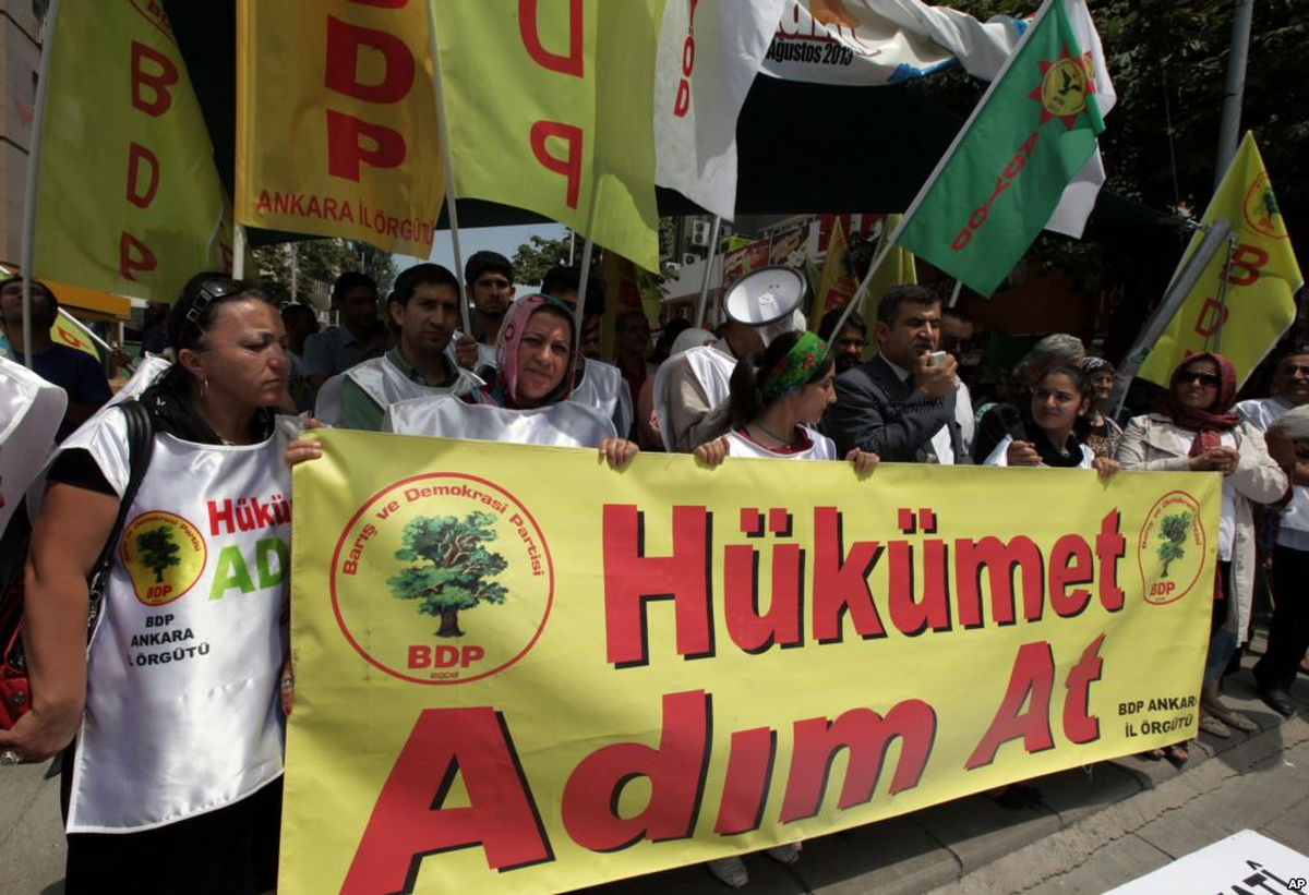 Amerika\'nin Sesi: İmralı\'dan İyimser Mesaj