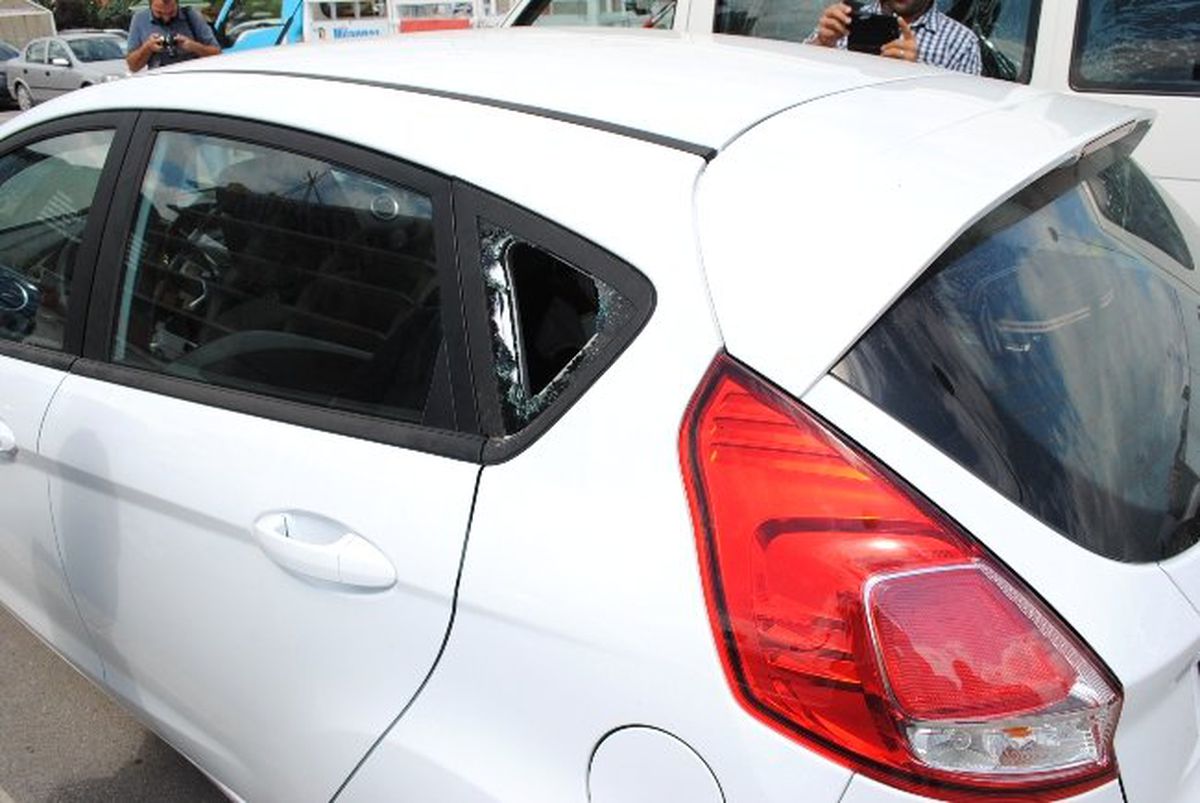 Araçta Kilitli Kalan Bebek Kurtarıldı