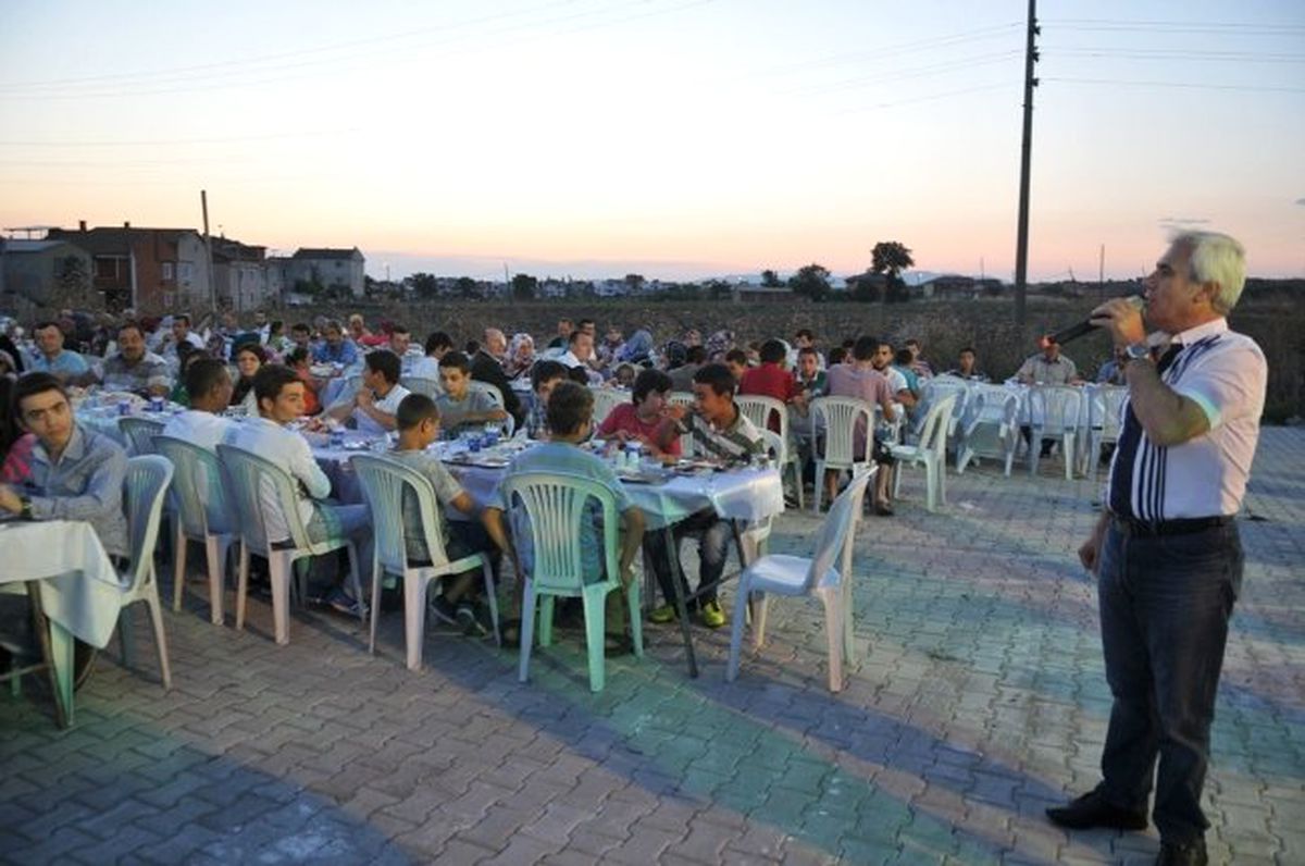 Başkan Bozbey Doğanköy ve Yolçatı\'da İftar Açtı